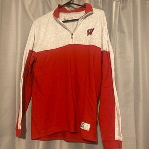 Hasn’t been worn in a very long time and is in super good condition